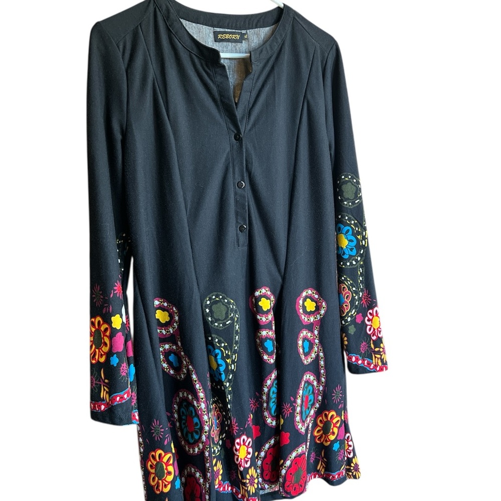 Reborn Black Floral Embroidered Tunic